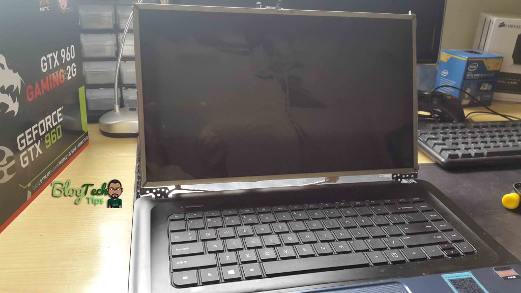 laptop screen replacement