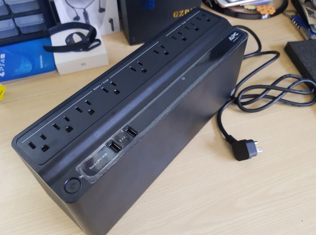 APC 850VA UPS Battery Backup & Surge Protector 