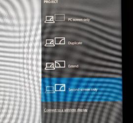 Switch Laptop display between Projector or Second Monitor