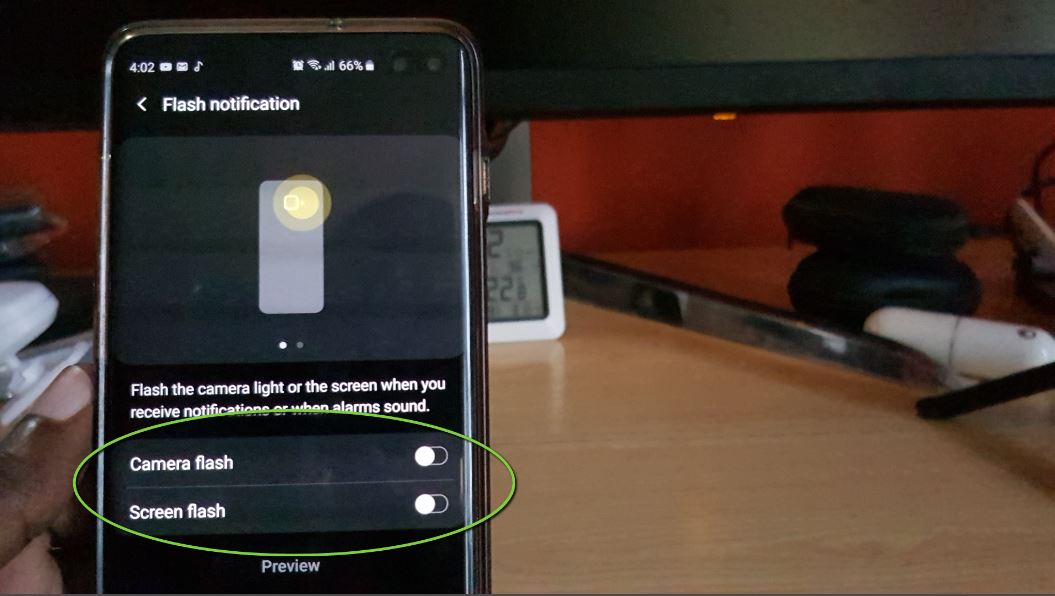 How to Enable Flash Notification Galaxy S10
